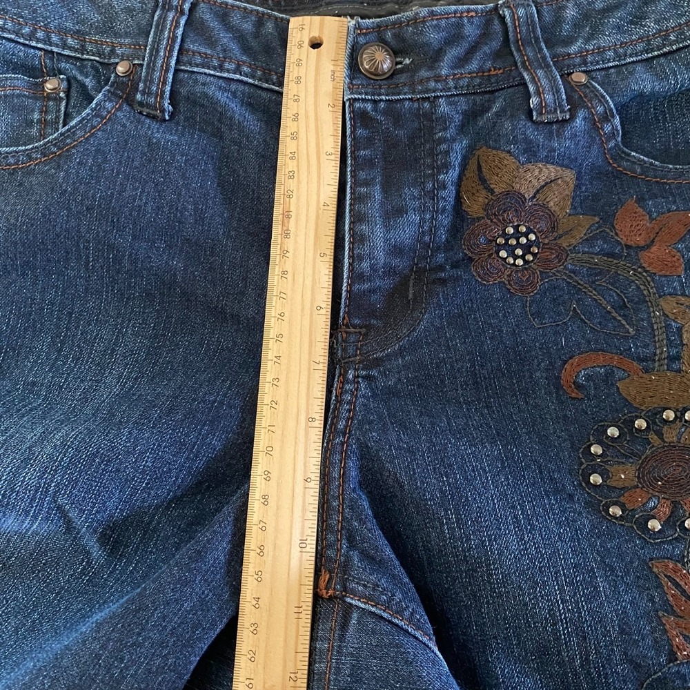 Venezia Womens Dark Wash Floral Embroidered Studded Raw Hem Jeans Plus Size 16 - Picture 8 of 11